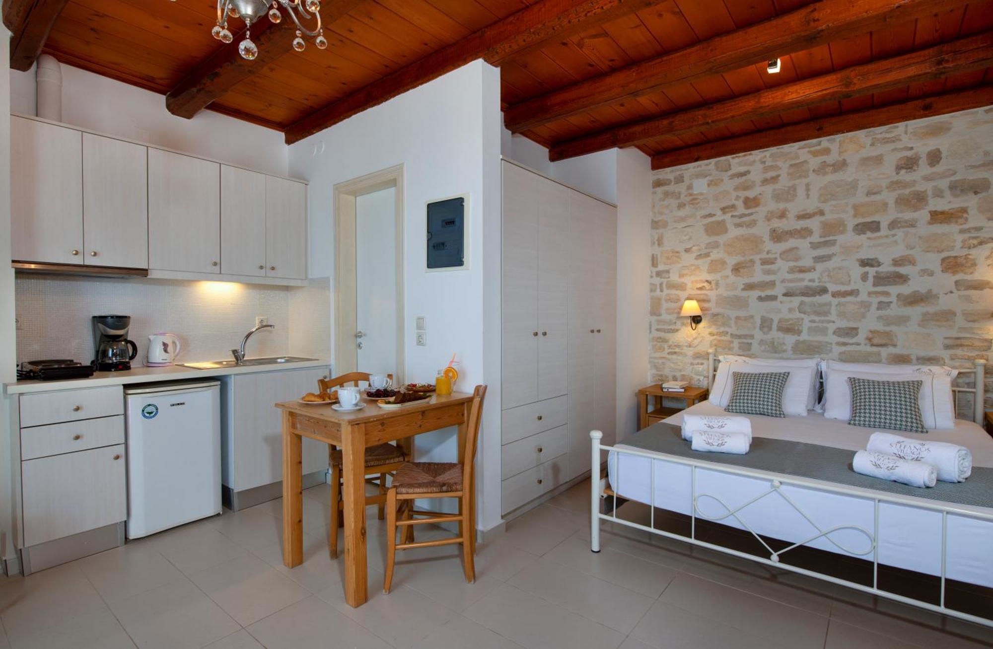 Stefanos Village Hotel Mírthios Eksteriør billede