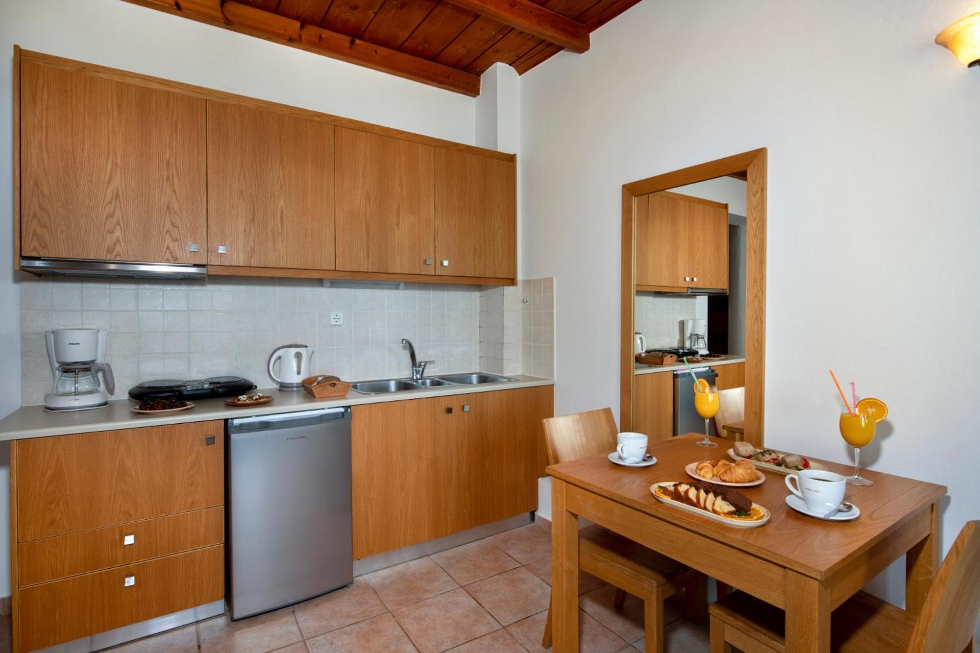 Stefanos Village Hotel Mírthios Eksteriør billede